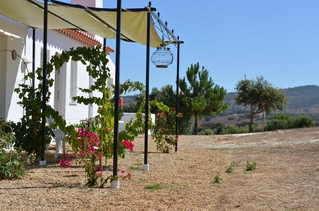 בית הארחה וילה נובה דה מילפונטס 	Gotas De Luar Turismo Rural מראה חיצוני תמונה